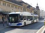 (149'270) - TL Lausanne - Nr. 859 - Hess/Hess Gelenktrolleybus am 9. Mrz 2014 beim Bahnhof Lausanne