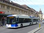 Lausanne/411371/151139---tl-lausanne---nr (151'139) - TL Lausanne - Nr. 879 - Hess/Hess Gelenktrolleybus am 1. Juni 2014 beim Bahnhof Lausanne