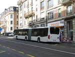 Lausanne/753988/228906---intertours-domdidier---fr (228'906) - Intertours, Domdidier - FR 300'492 - Mercedes am 11. Oktober 2021 beim Bahnhof (Einsatz TL) Lausanne