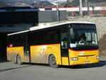 (232'243) - PostAuto Wallis - VS 372'648 - Irisbus am 21. Januar 2022 beim Bahnhof Brig