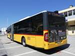 (265'715) - CarPostal Ouest - VD 232'502/PID 5499 - Mercedes am 16. August 2024 beim Bahnhof Gampel-Steg 