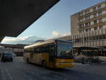 (188'939) - PostAuto Wallis - Nr. 8/VS 355'170 - Irisbus am 18. Februar 2018 beim Bahnhof Sion