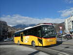 (232'184) - PostAuto Wallis - VS 355'170 - Iveco am 21. Januar 2022 beim Bahnhof Sion