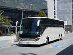 Visp/859333/265490------nr-93ge (265'490) - ??? - Nr. 93/GE 963'702 - Setra (ex Rupieper, D-Bochum) am 8. August 2024 beim Bahnhof Visp