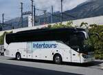 Visp/859447/265499---intertours-domdidier---fr (265'499) - Intertours, Domdidier - FR 300'496 - Setra am 8. August 2024 beim Bahnhof Visp