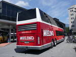 Visp/859451/265503---wieland-murten---nr (265'503) - Wieland, Murten - Nr. 93/FR 300'600 - Van Hool am 8. August 2024 beim Bahnhof Visp