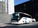 Visp/859969/265672---intertours-domdidier-fr-300653 (265'672) - Intertours, Domdidier FR 300'653 - Setra am 16. August 2024 beim Bahnhof Visp