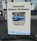 (280'713) - Haltestelle Oldtimer Shuttlebus nach Richterswil (Pfffikon SZ) am 27. September 2025 beim Bahnhof Wdenswil 