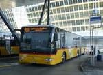 zurich-flughafen/861788/266276---postauto-zuerich---nr (266'276) - PostAuto Zrich - Nr. 285/ZH 780'688/PID 5563 - Mercedes am 27. August 2024 in Zrich-Flughafen