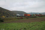 383 407-4 zieht mit einem Containerzug bei Wernfeld in Richtung Süden. 20.10.24