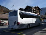 Gstaad/868616/268983---aus-ungarn-riv-trans (268'983) - Aus Ungarn: Riv Trans, Nagyk�r�s - SAK-284 - Setra am 7. November 2024 beim Bahnhof Gstaad